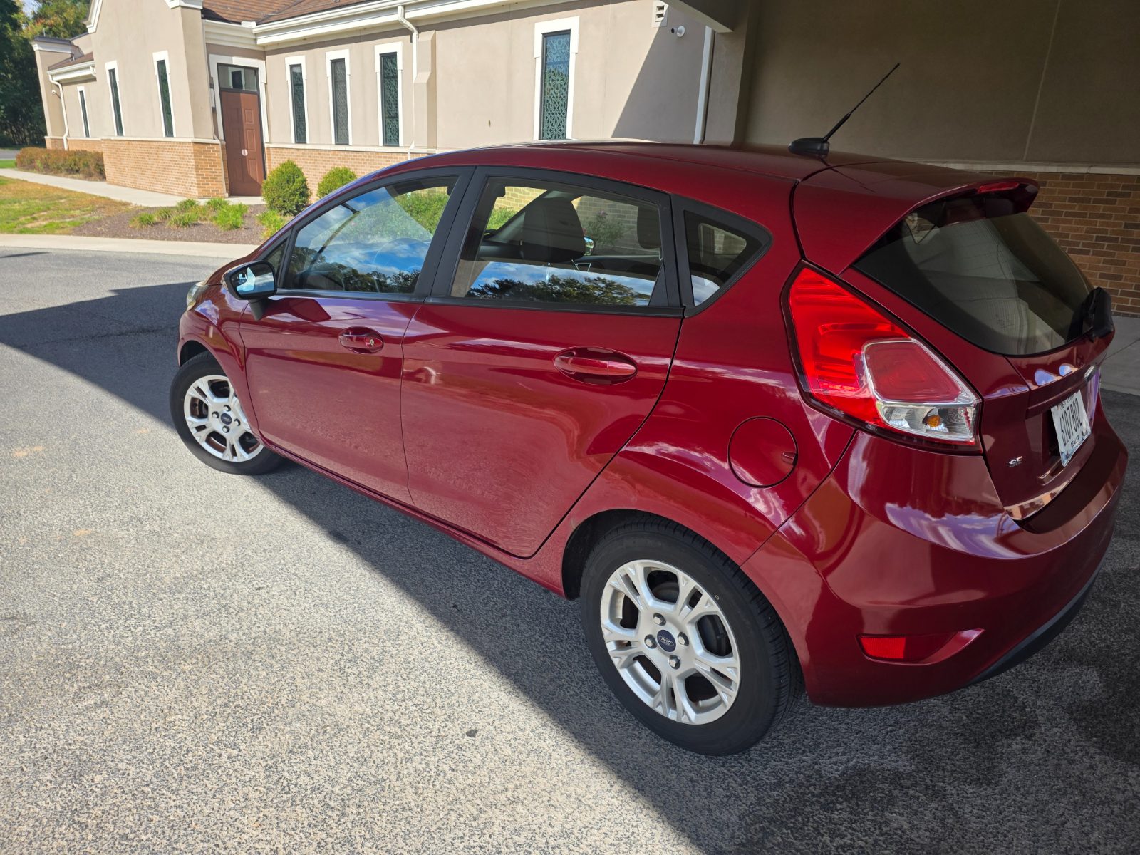 Ford Fiesta for sale at Chili Auto Outlet — photo 3