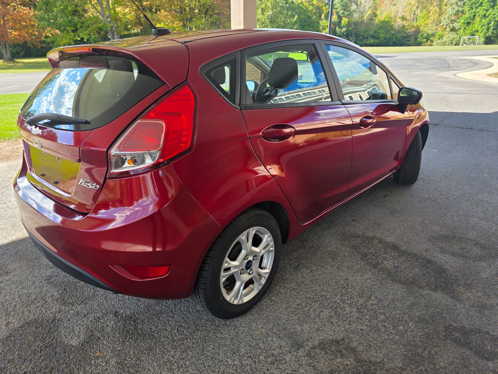 Ford Fiesta for sale at Chili Auto Outlet — photo 5