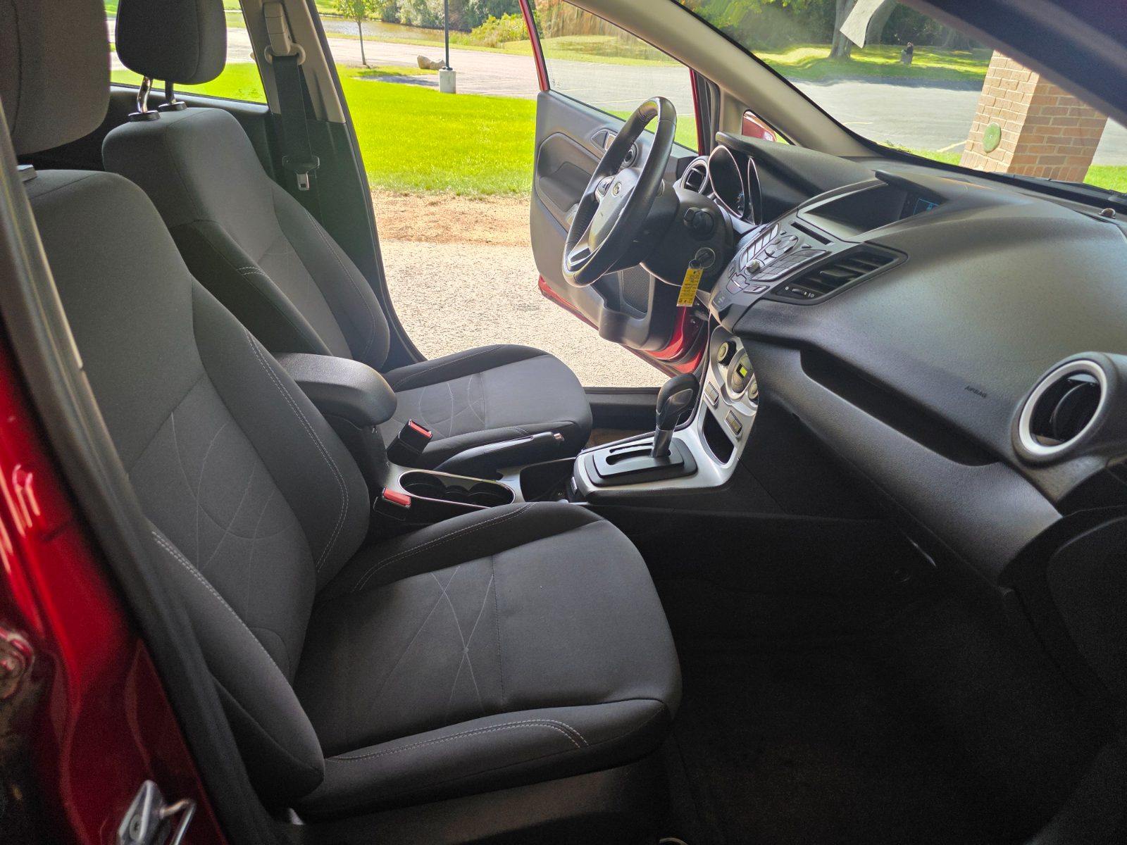 Ford Fiesta for sale at Chili Auto Outlet — photo 16