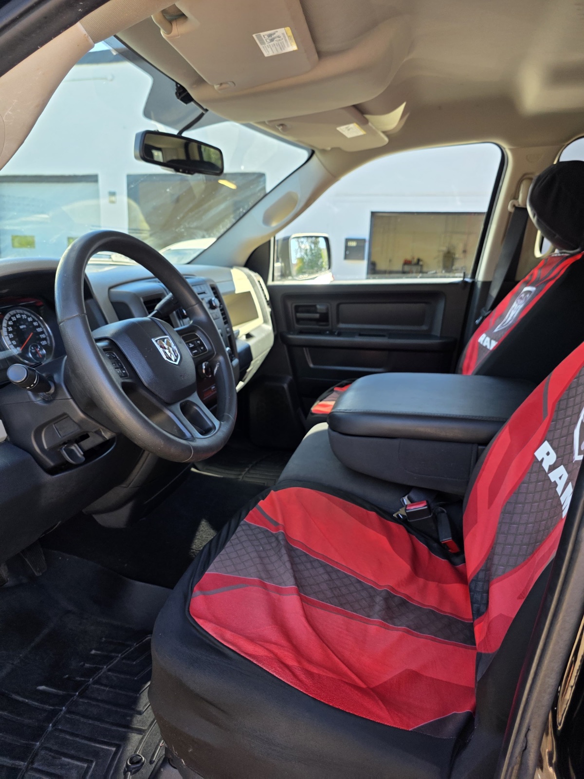 Dodge Ram photo 17