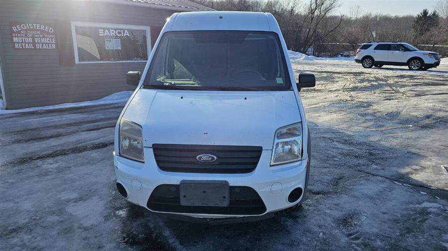 Ford Transit Connect photo 2