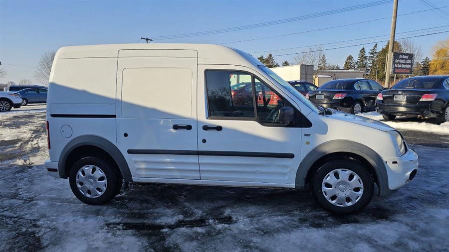 Ford Transit Connect photo 4