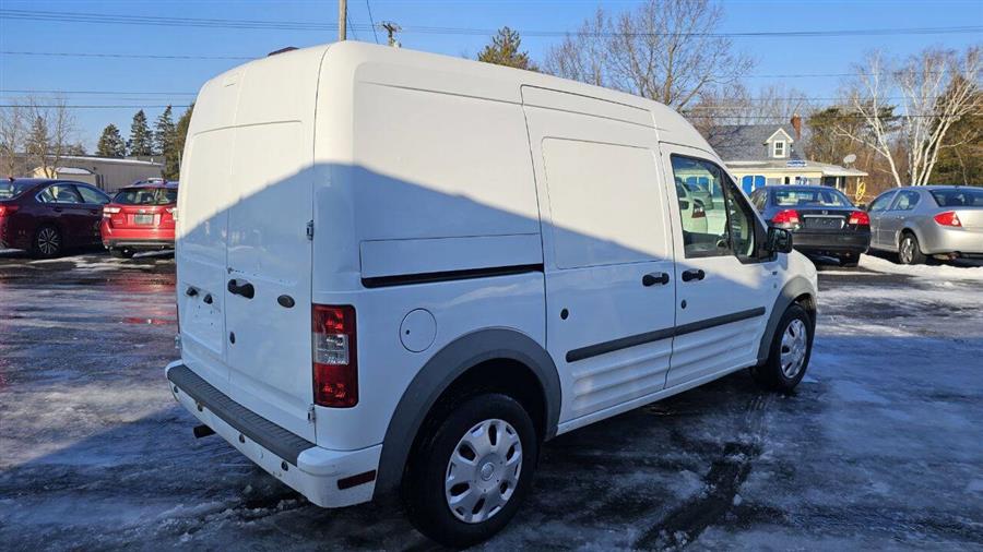 Ford Transit Connect photo 5