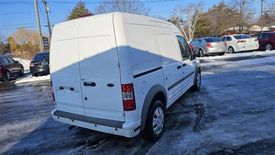 Ford Transit Connect photo 8