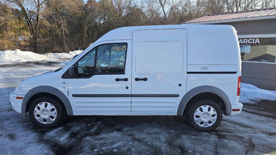 Ford Transit Connect photo 11