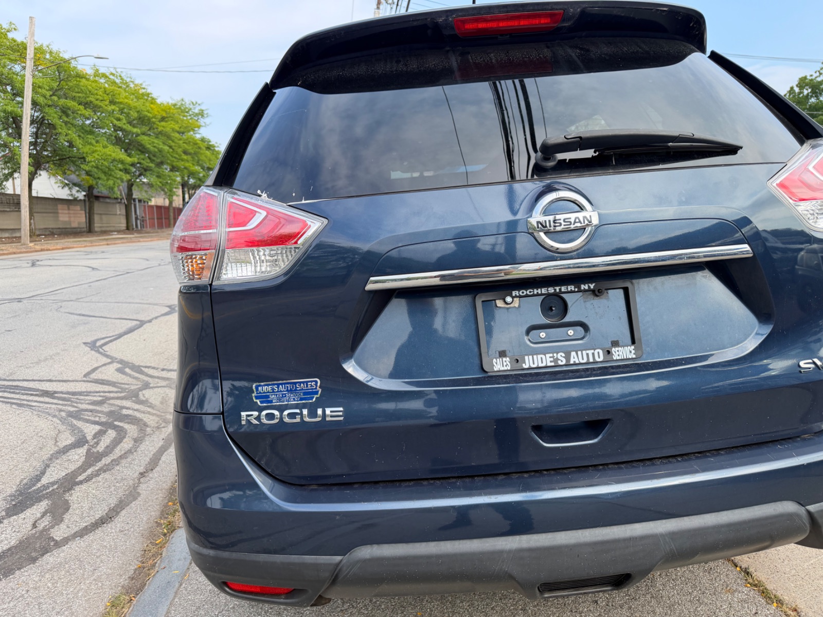 NISSAN ROGUE for sale at Judes Auto Sales — photo 9