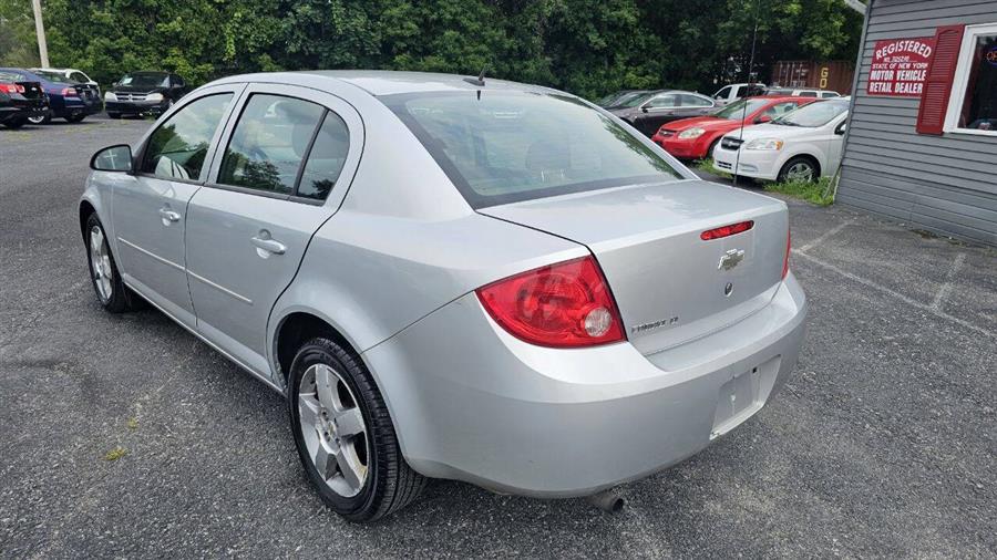 Chevrolet Cobalt photo 5