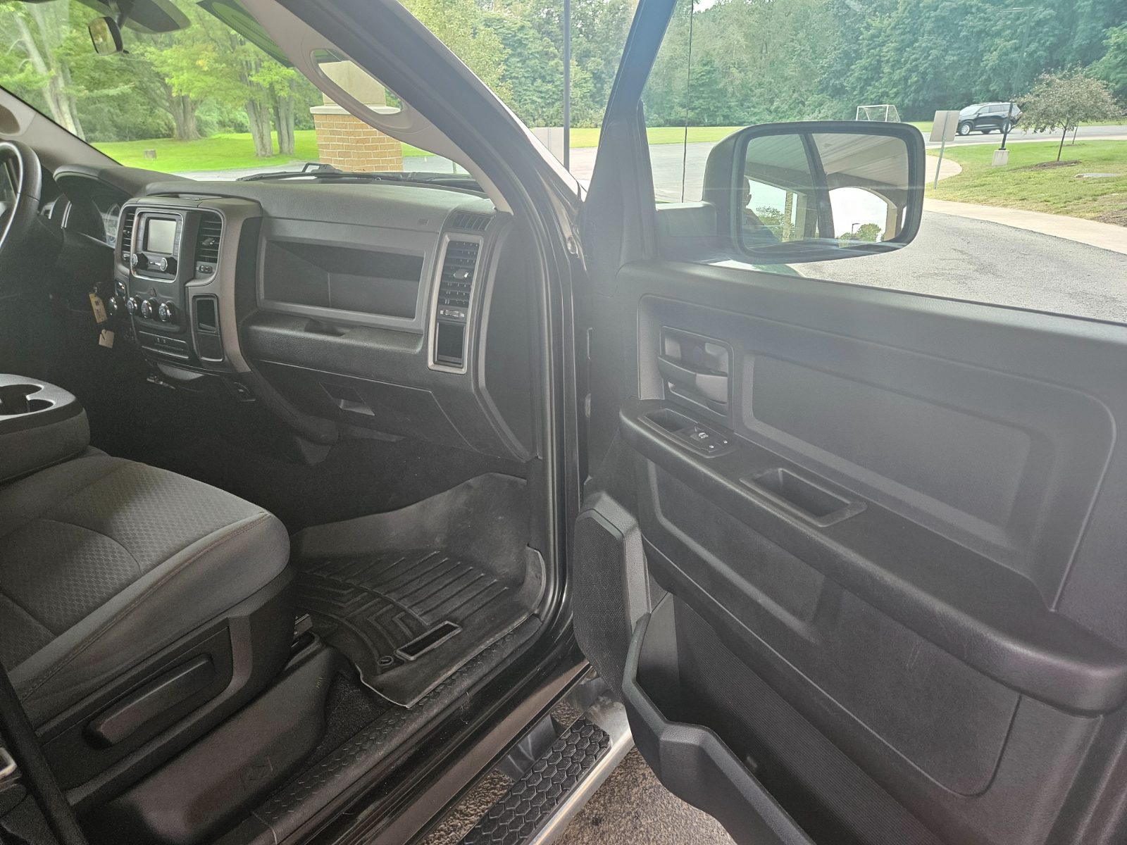 Ram 1500 for sale at Chili Auto Outlet — photo 16