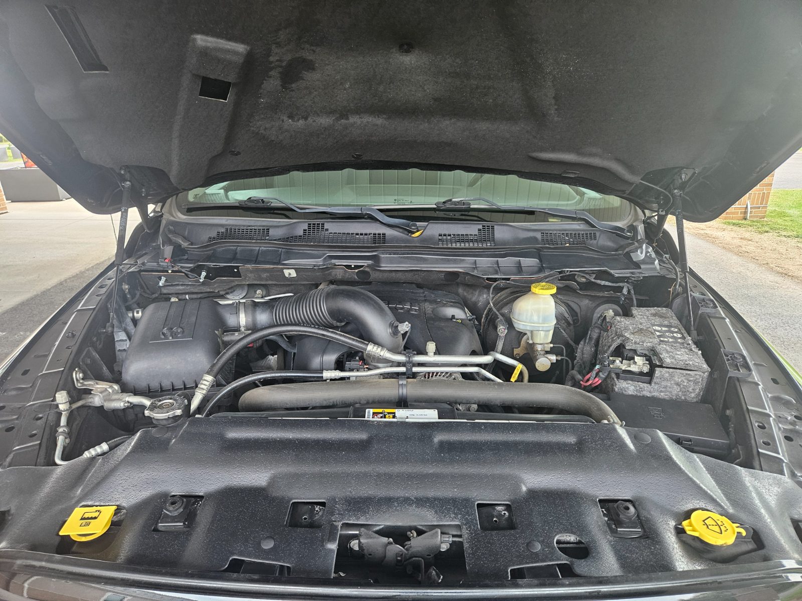 Ram 1500 for sale at Chili Auto Outlet — photo 18