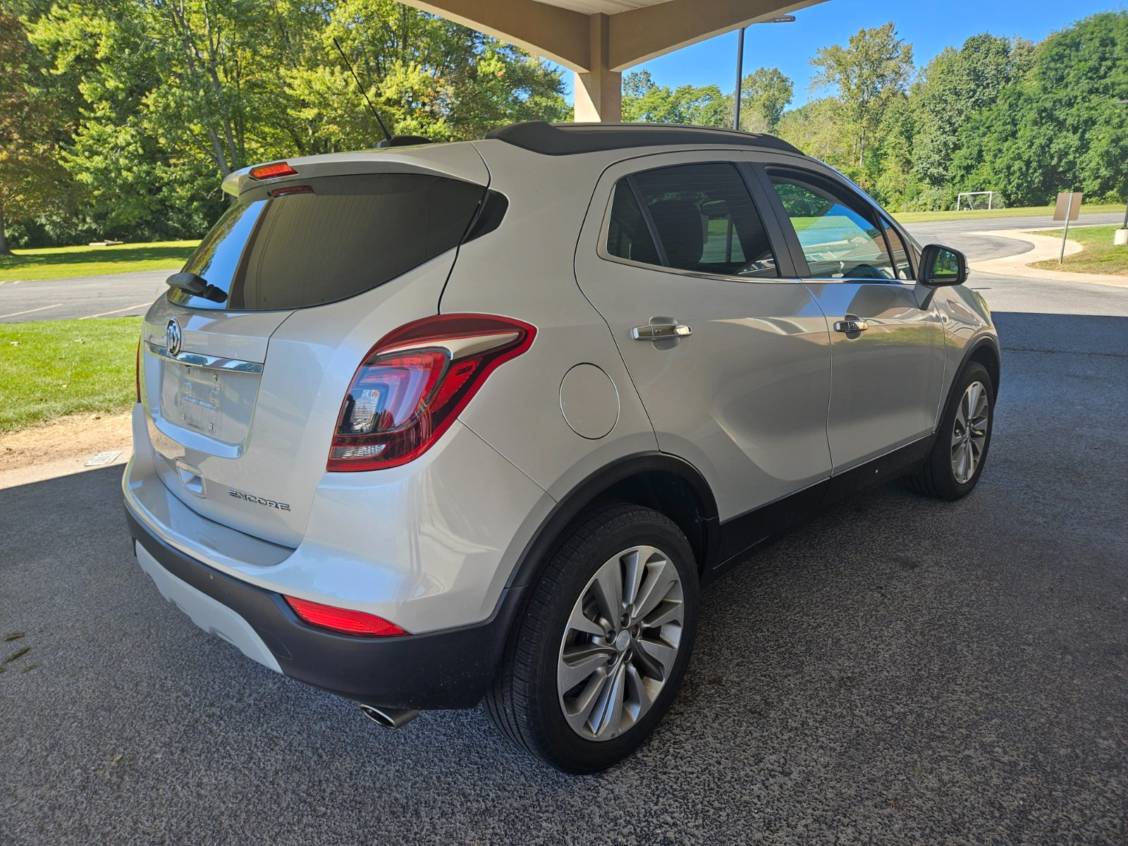 Buick Encore for sale at Chili Auto Outlet — photo 6