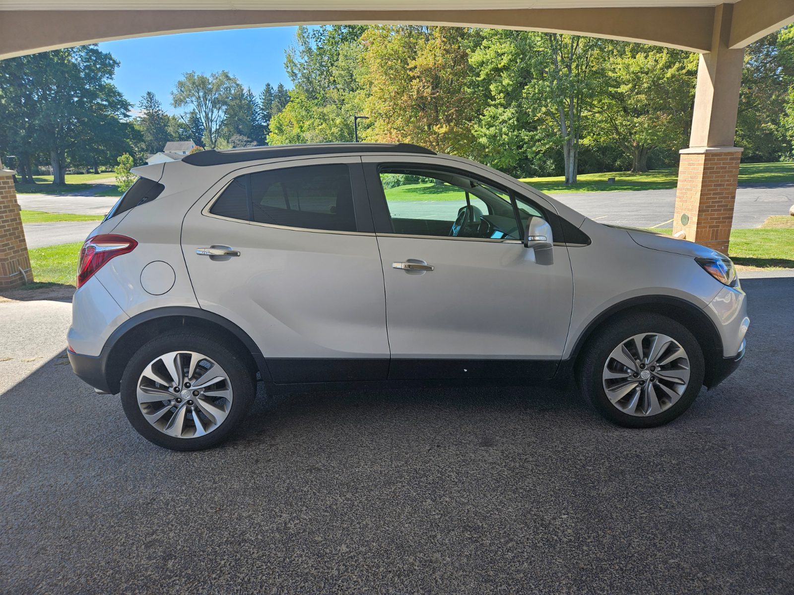 Buick Encore for sale at Chili Auto Outlet — photo 7