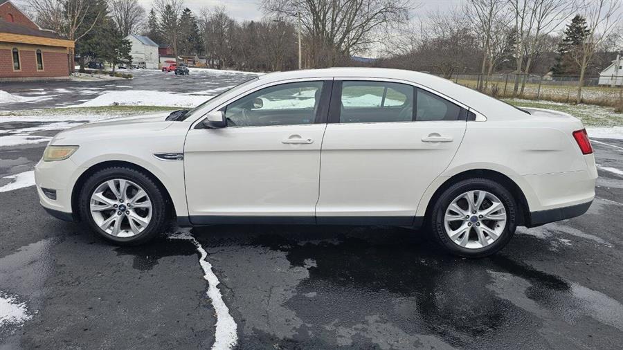 Ford Taurus photo 8
