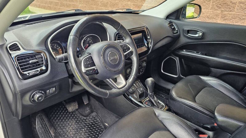 Jeep Compass for sale at Arcia Services — photo 12
