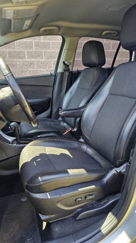 Chevrolet Trax for sale at Arcia Services — photo 12