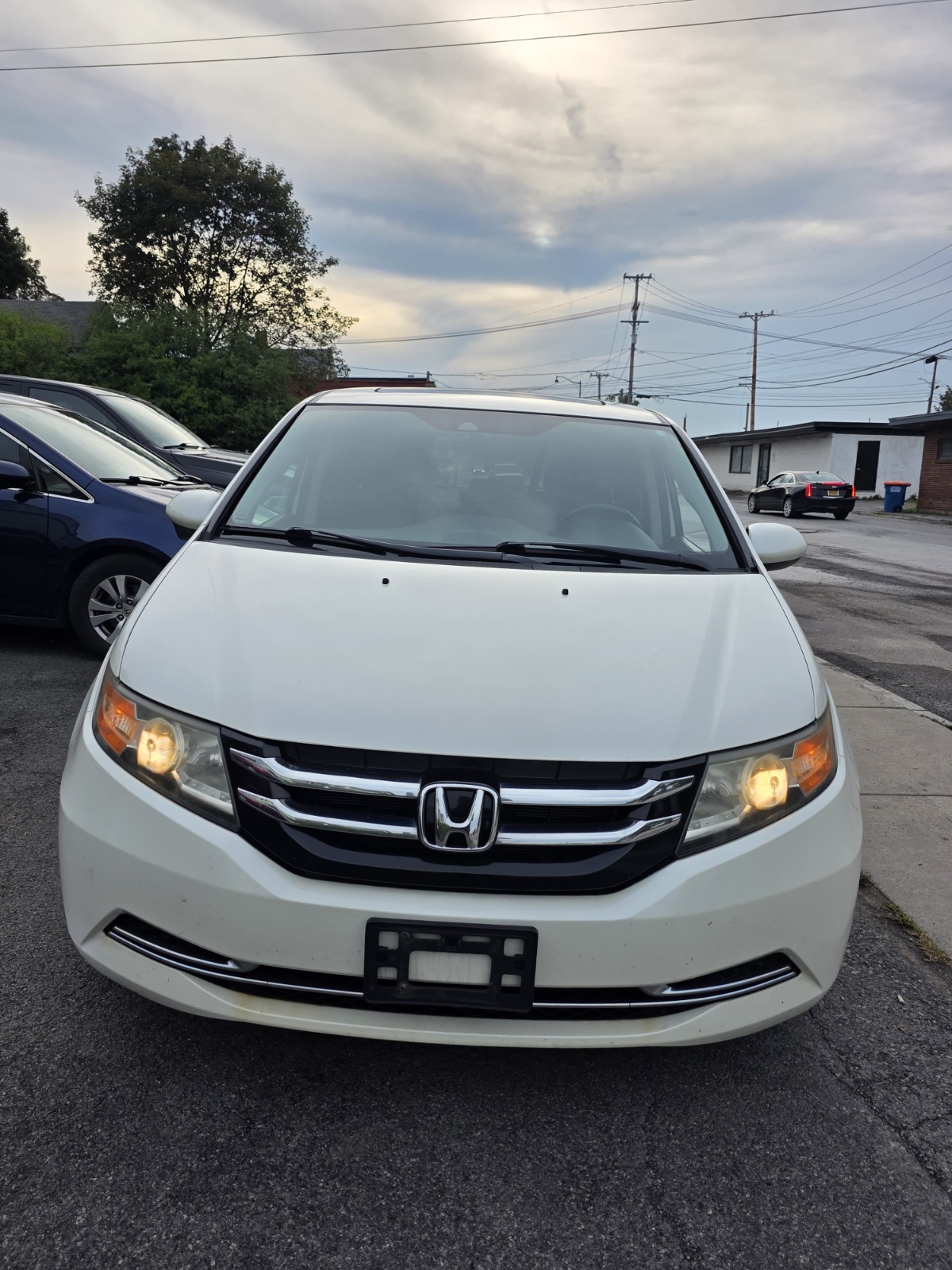 Honda Odyssey photo 2