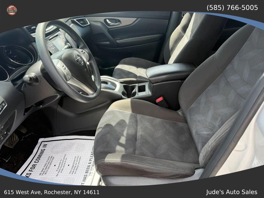 Nissan Rogue photo 9