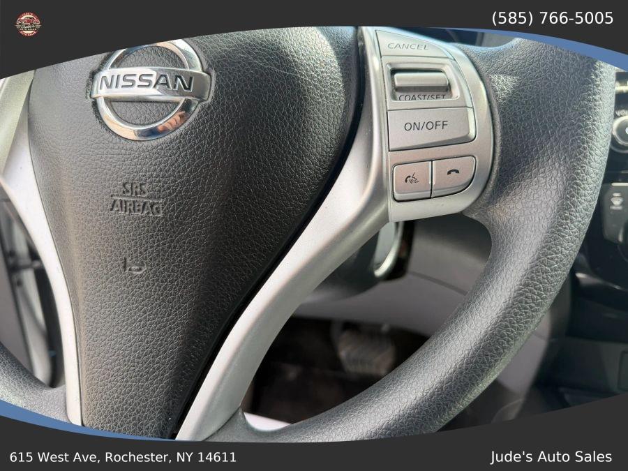 Nissan Rogue photo 13