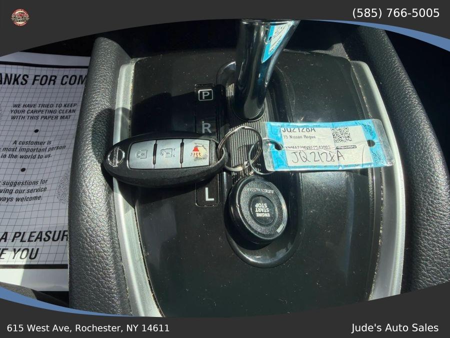 Nissan Rogue photo 17