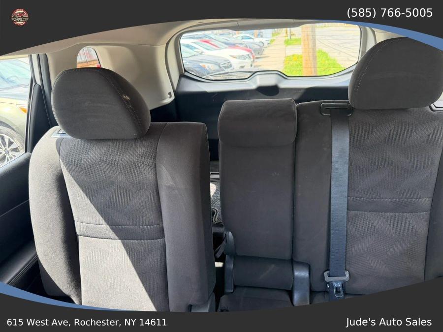 Nissan Rogue photo 18
