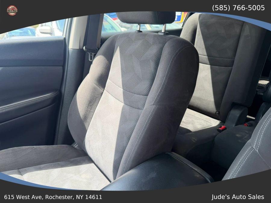 Nissan Rogue photo 19