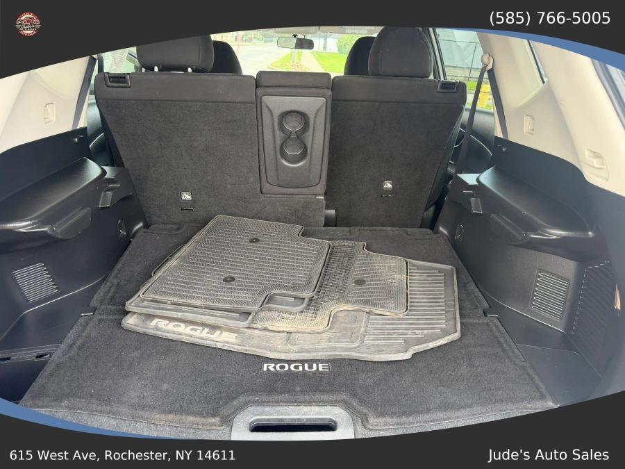 Nissan Rogue photo 20