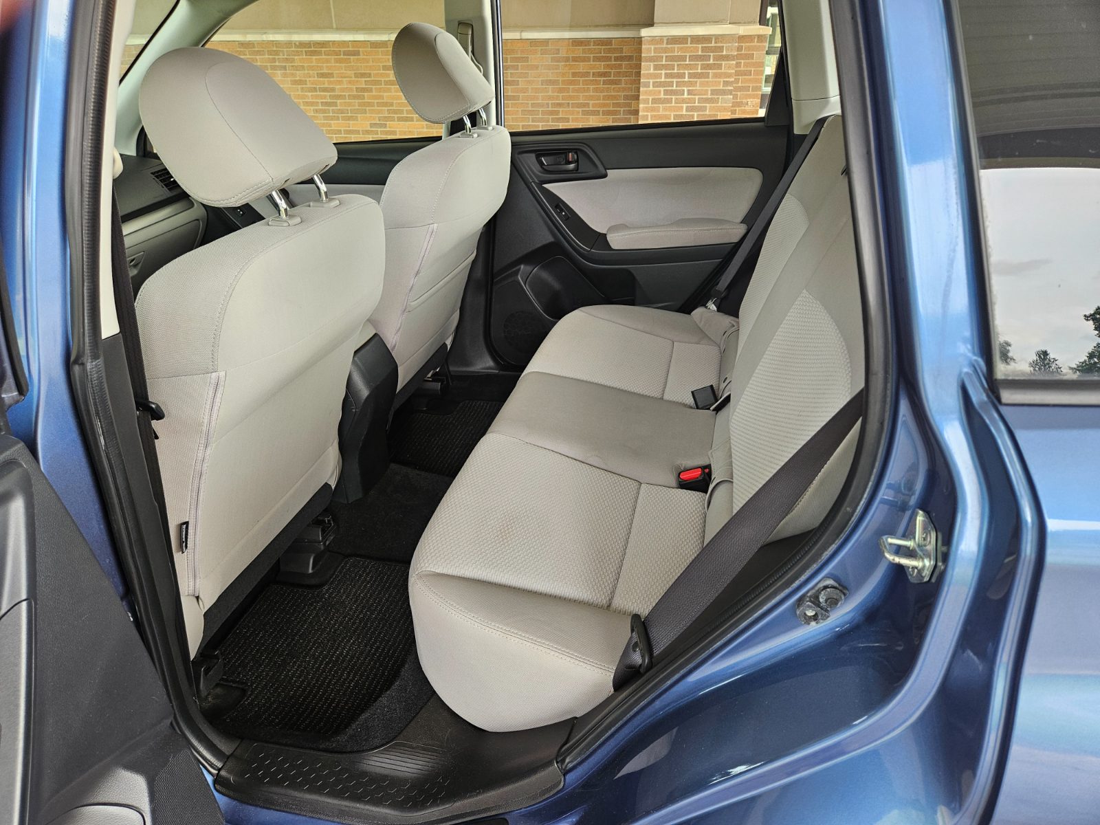 Subaru Forester photo 12