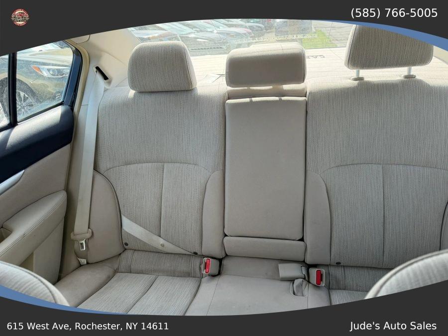 Subaru Legacy photo 11
