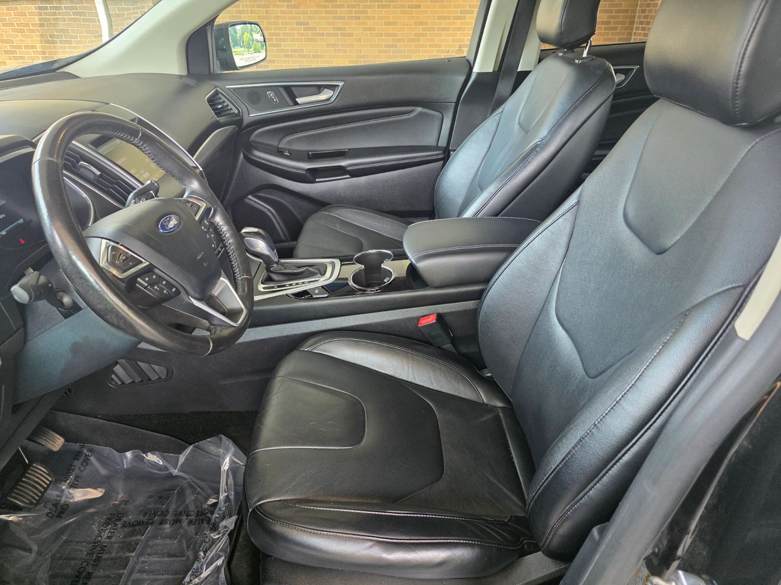 Ford Edge photo 10