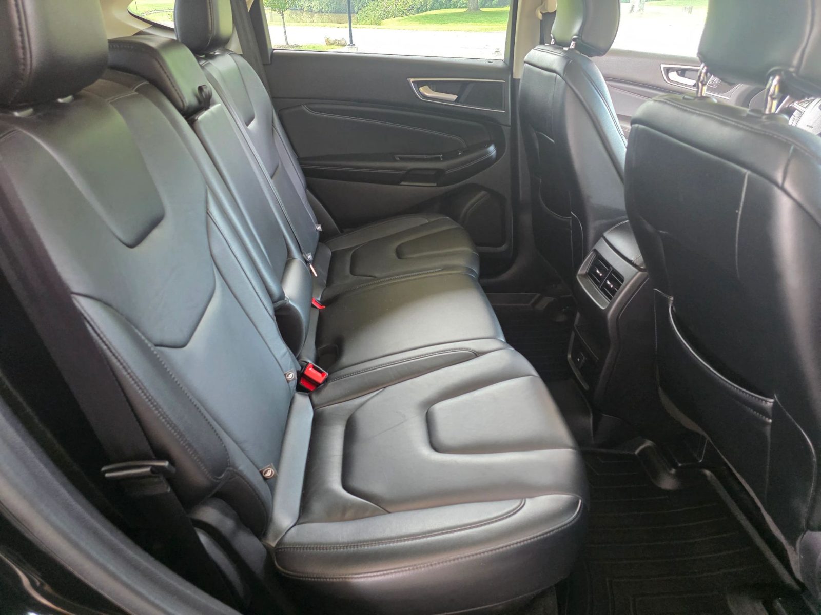 Ford Edge photo 15