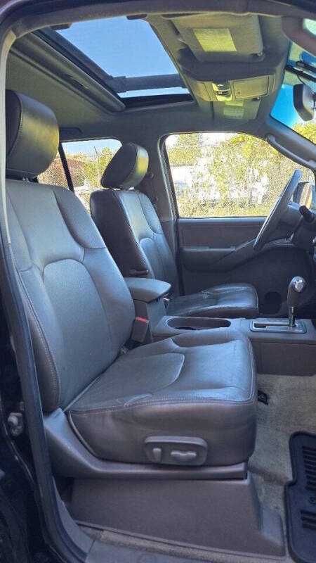Nissan Frontier for sale at Arcia Services — photo 21