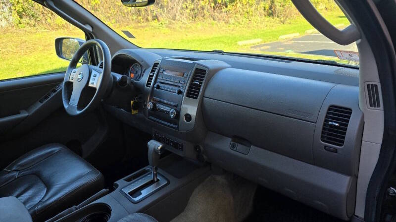 Nissan Frontier for sale at Arcia Services — photo 20