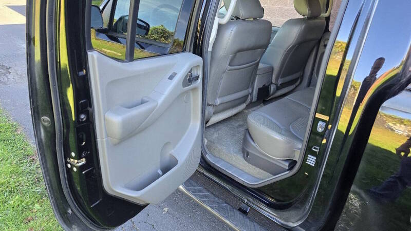 Nissan Frontier for sale at Arcia Services — photo 18