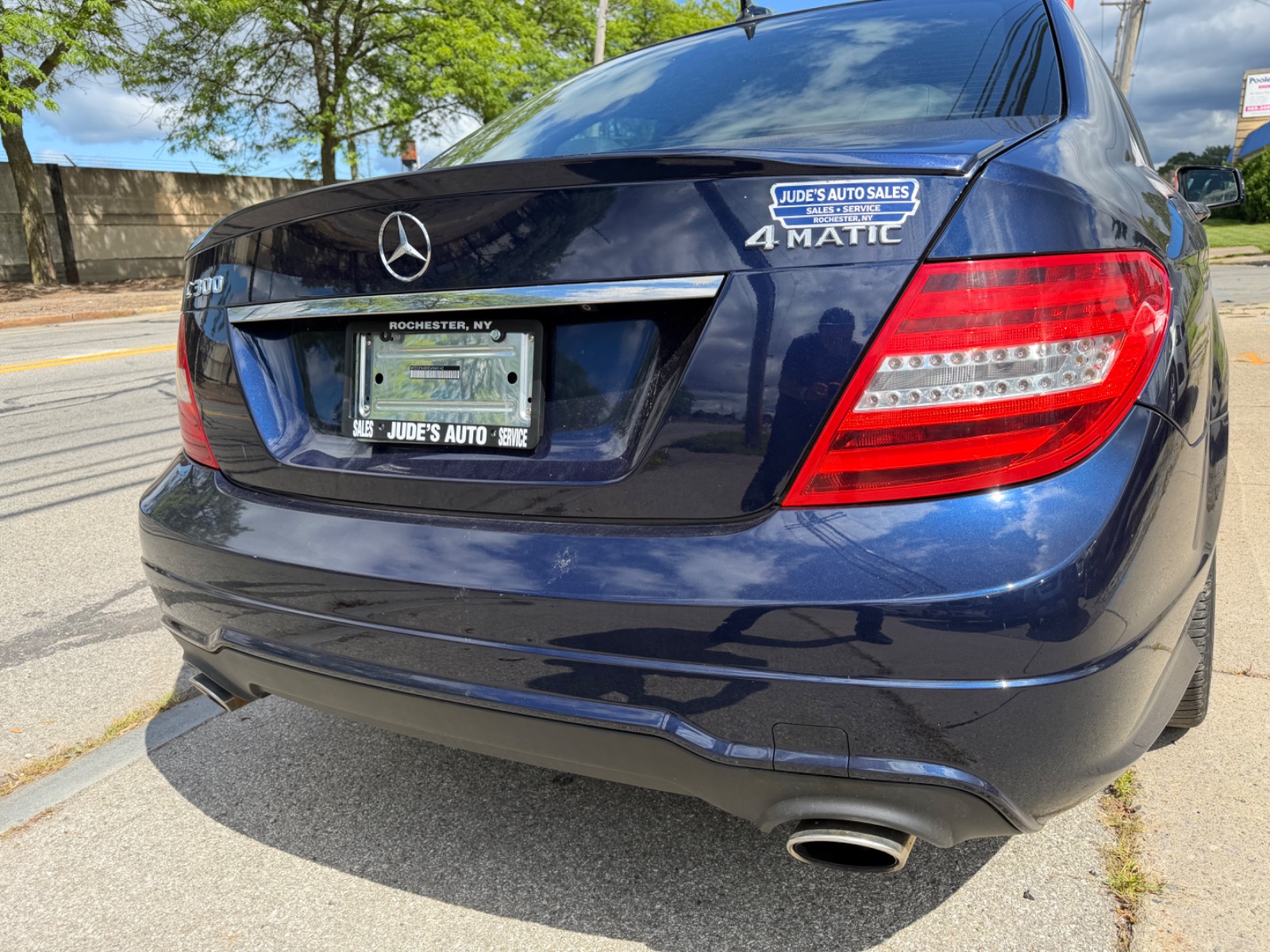 MERCEDES-BENZ C-CLASS for sale at Judes Auto Sales — photo 11