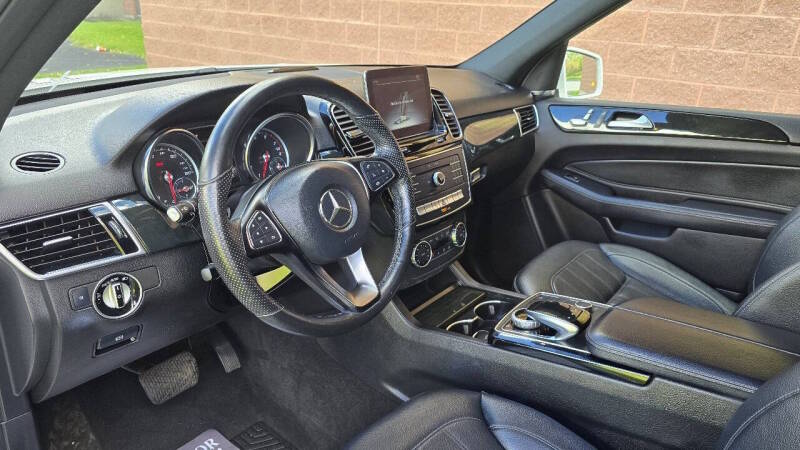 Mercedes-Benz GLE for sale at Arcia Services — photo 12