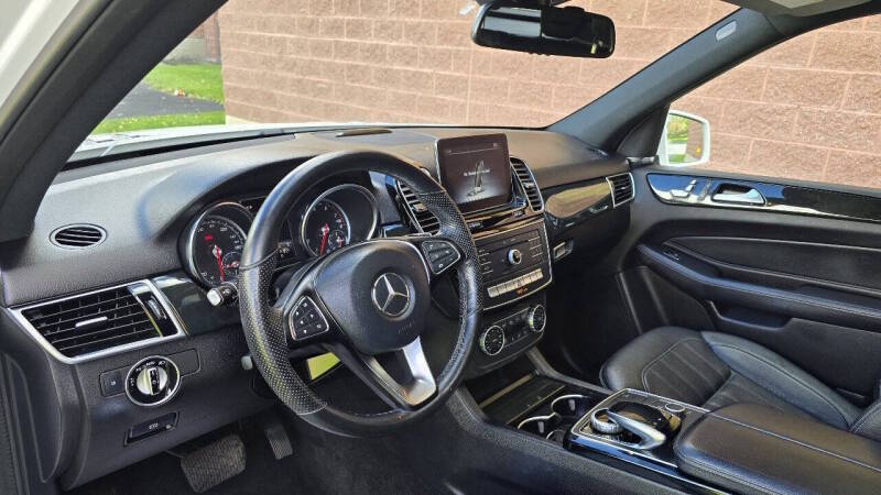 Mercedes-Benz GLE for sale at Arcia Services — photo 14