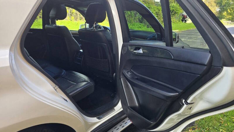 Mercedes-Benz GLE for sale at Arcia Services — photo 18