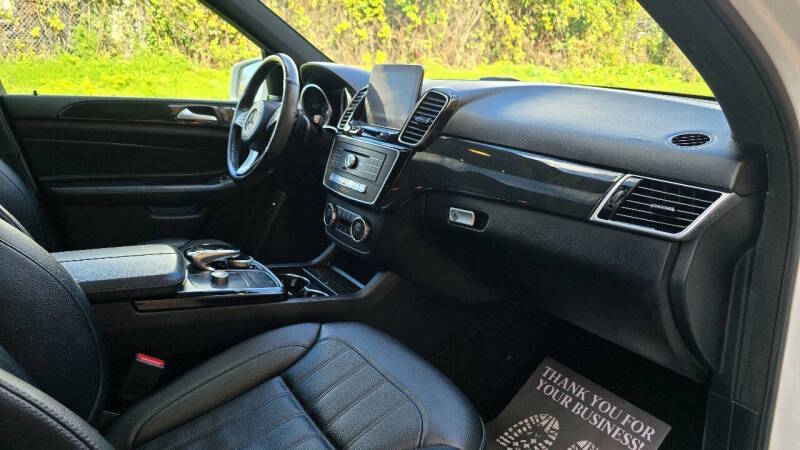 Mercedes-Benz GLE for sale at Arcia Services — photo 20