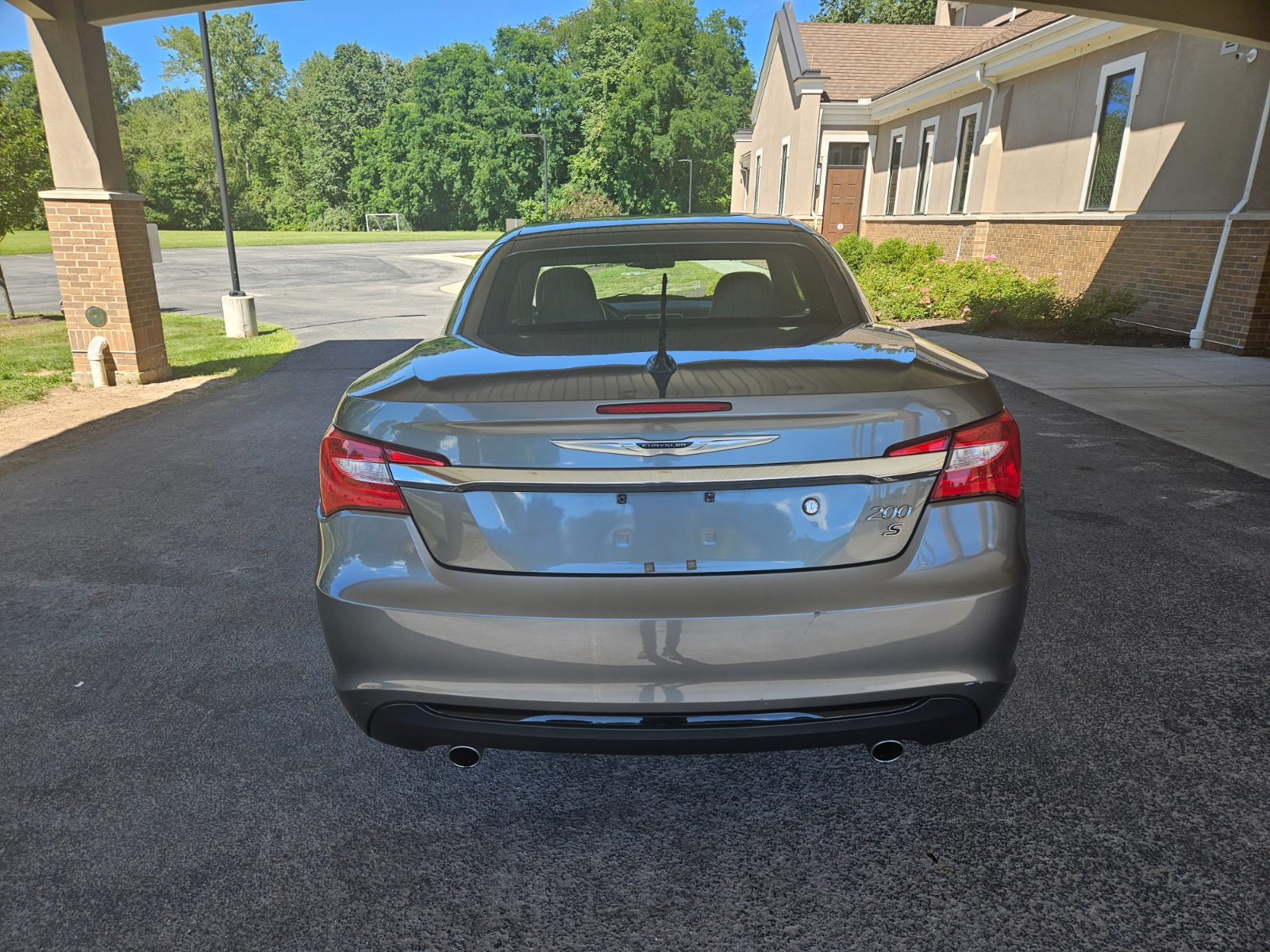 Chrysler 200 for sale at Chili Auto Outlet — photo 4