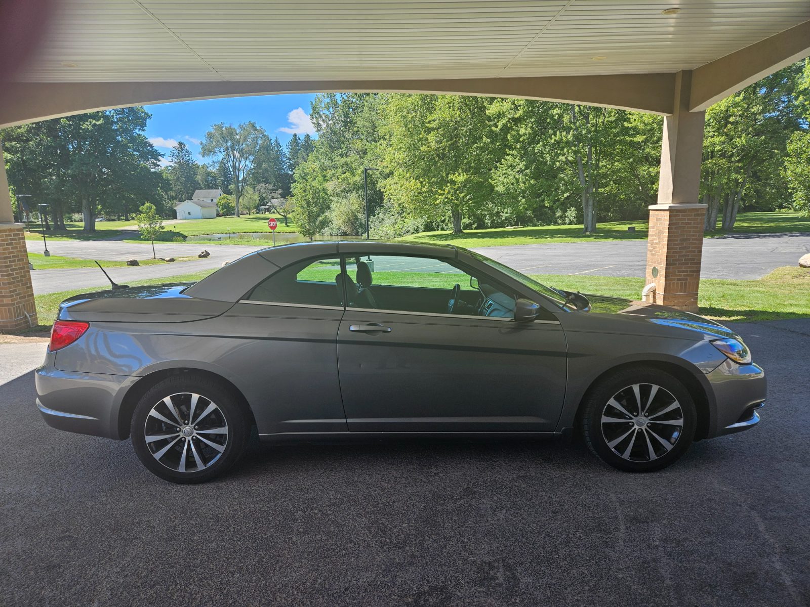 Chrysler 200 for sale at Chili Auto Outlet — photo 6