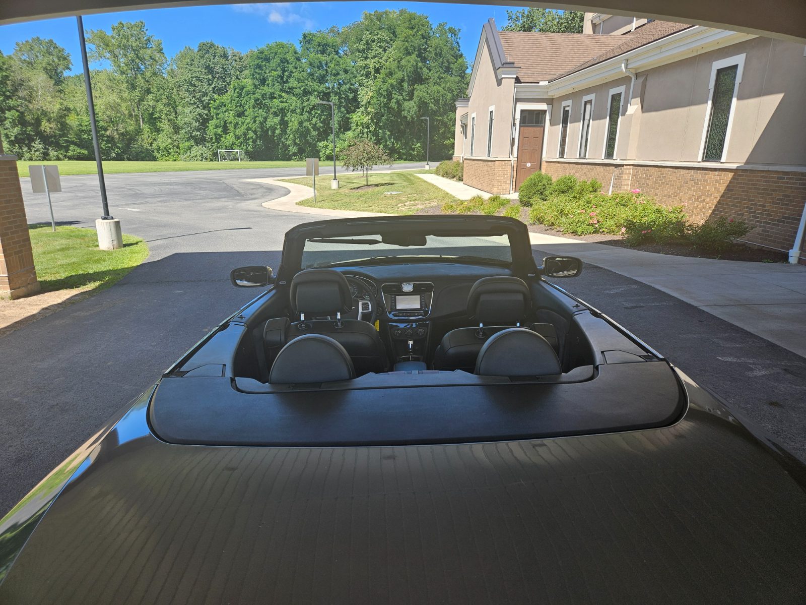 Chrysler 200 for sale at Chili Auto Outlet — photo 12