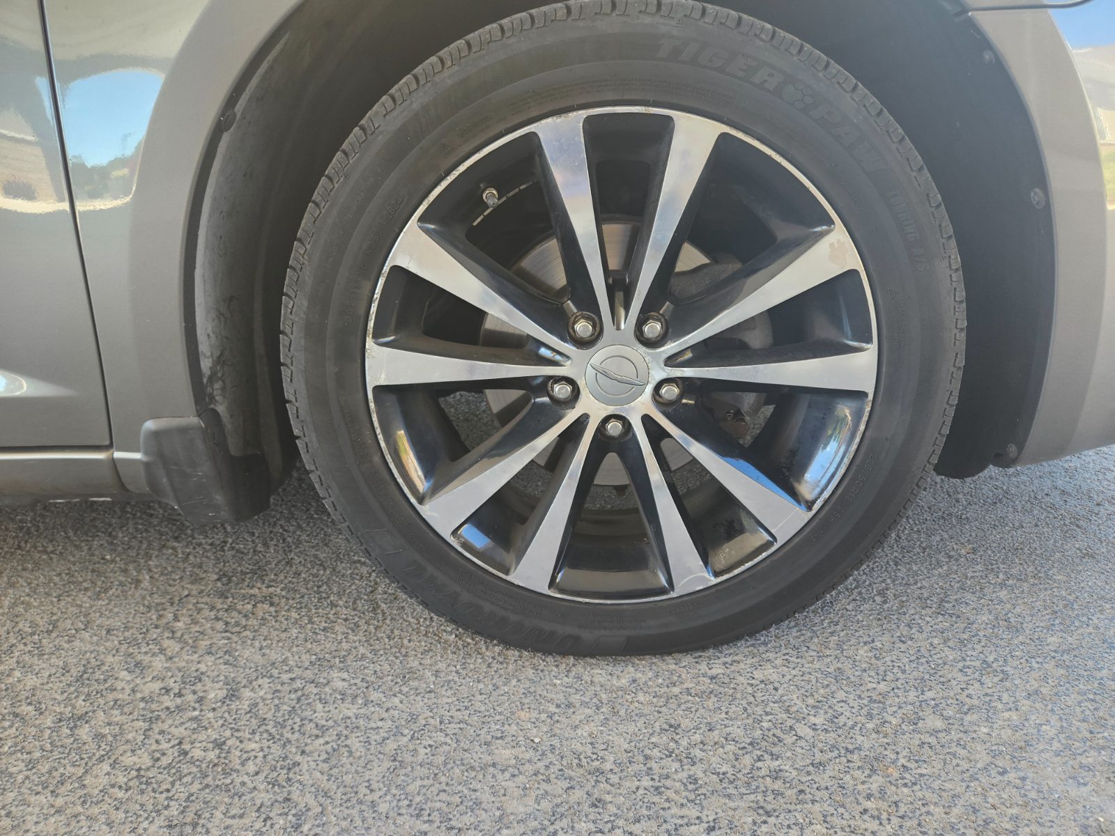 Chrysler 200 for sale at Chili Auto Outlet — photo 13