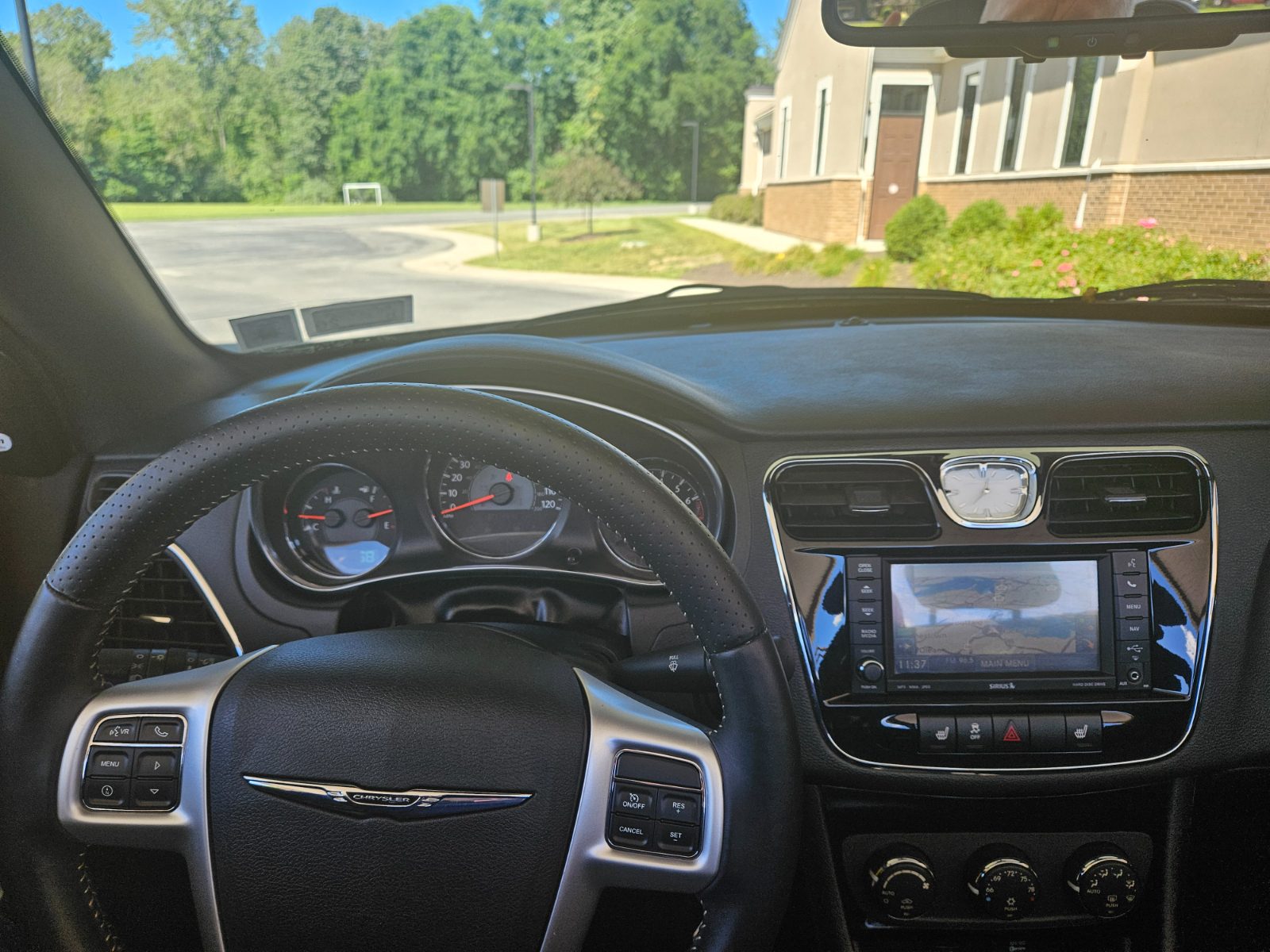 Chrysler 200 for sale at Chili Auto Outlet — photo 20