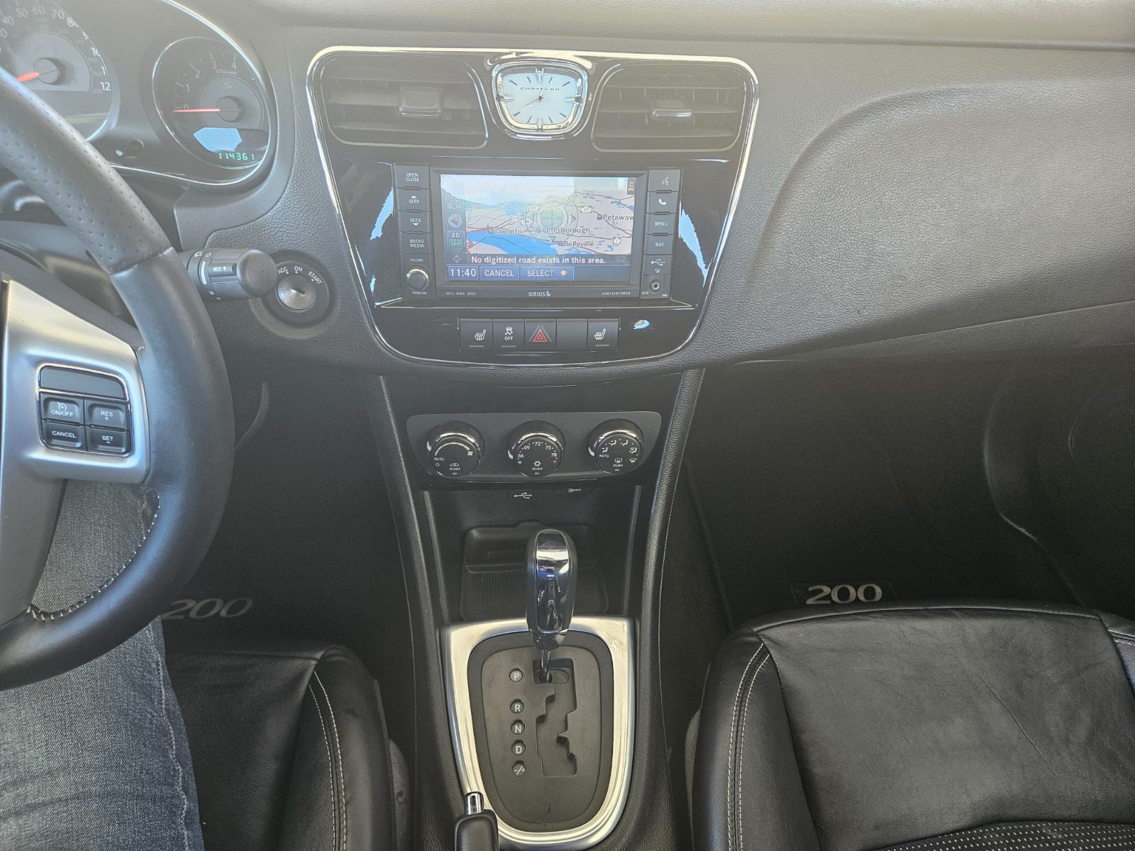 Chrysler 200 for sale at Chili Auto Outlet — photo 22