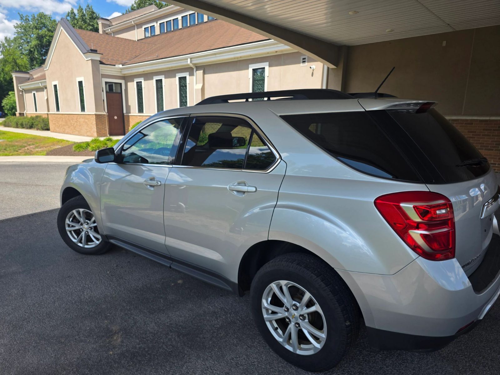 Chevrolet Equinox photo 3