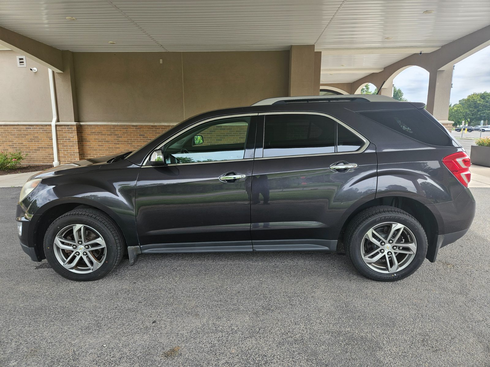 Chevrolet Equinox photo 2