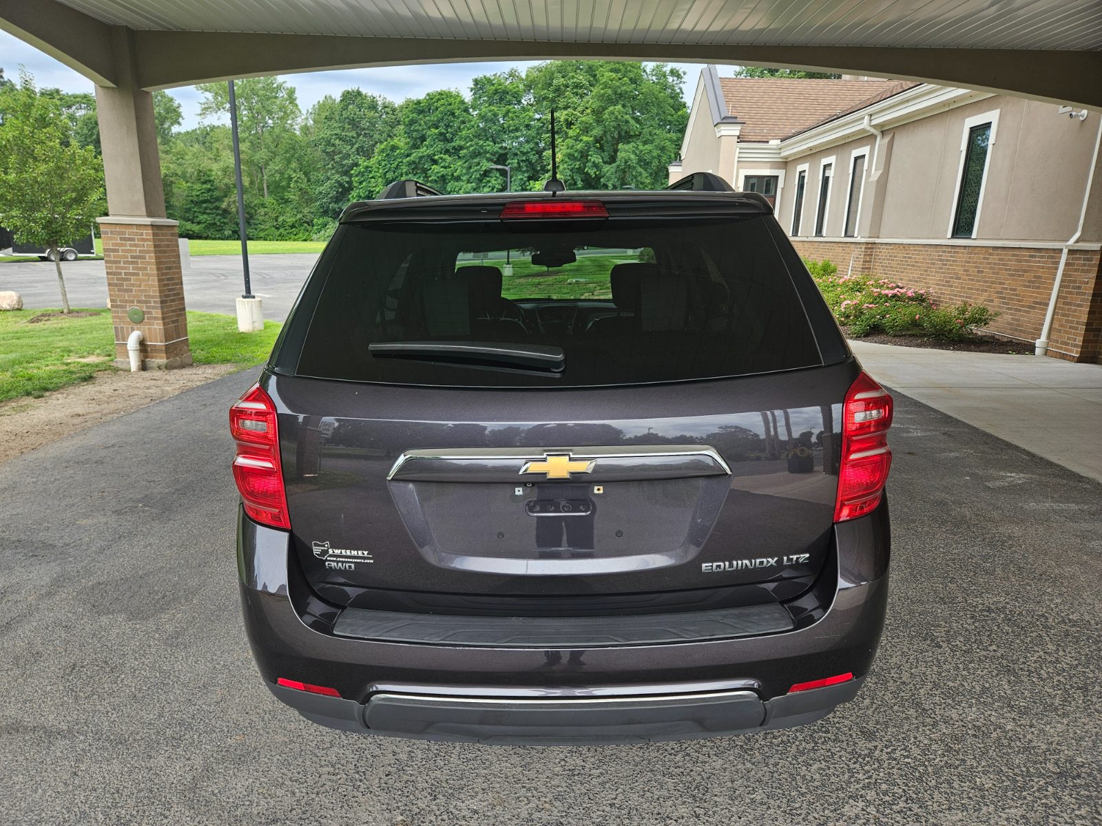 Chevrolet Equinox photo 3