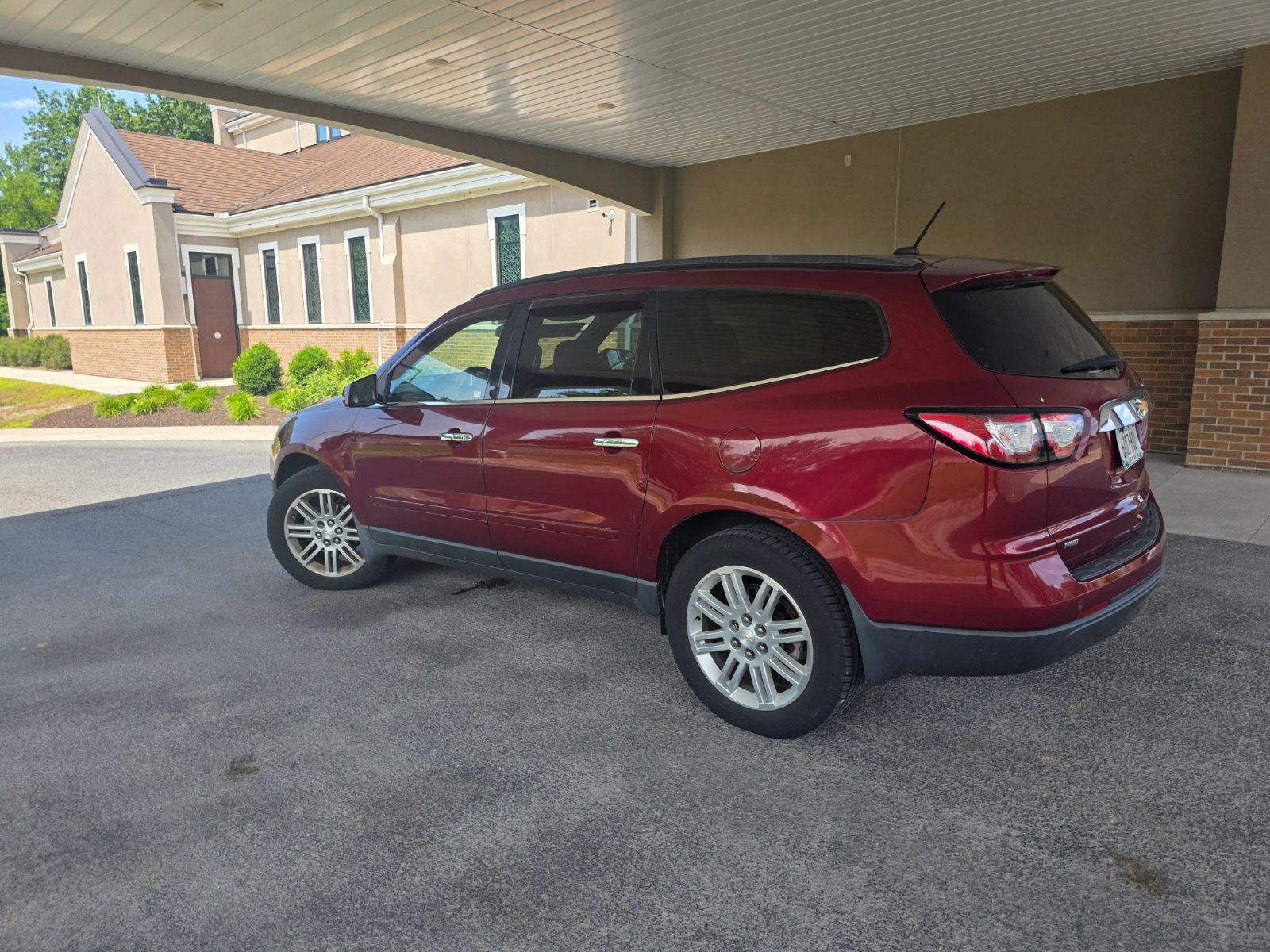 Chevrolet Traverse photo 3