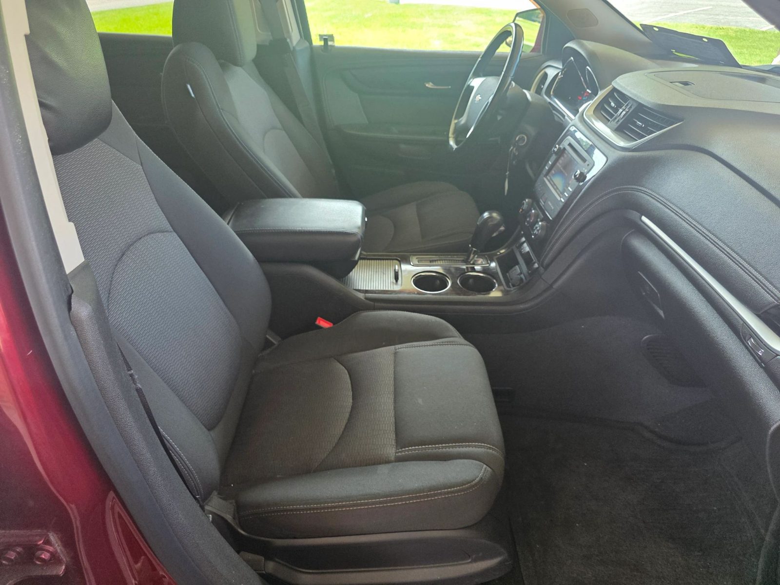 Chevrolet Traverse photo 14