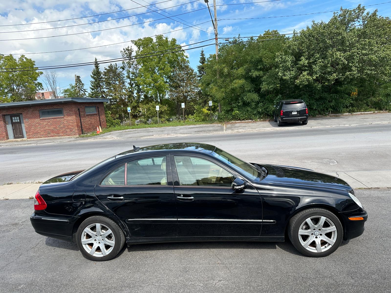 Mercedes-benz E-class for sale at Next Level Wholesale — photo 4