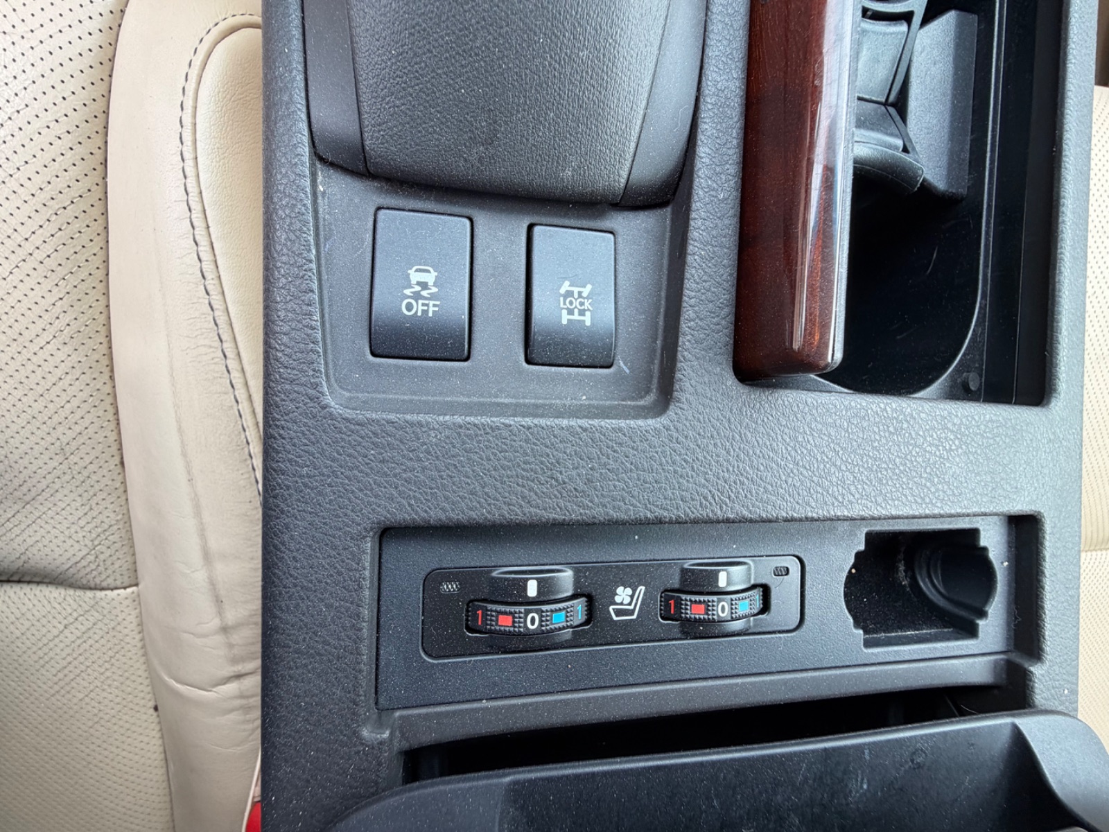 Lexus Rx for sale at Judes Auto Sales — photo 21